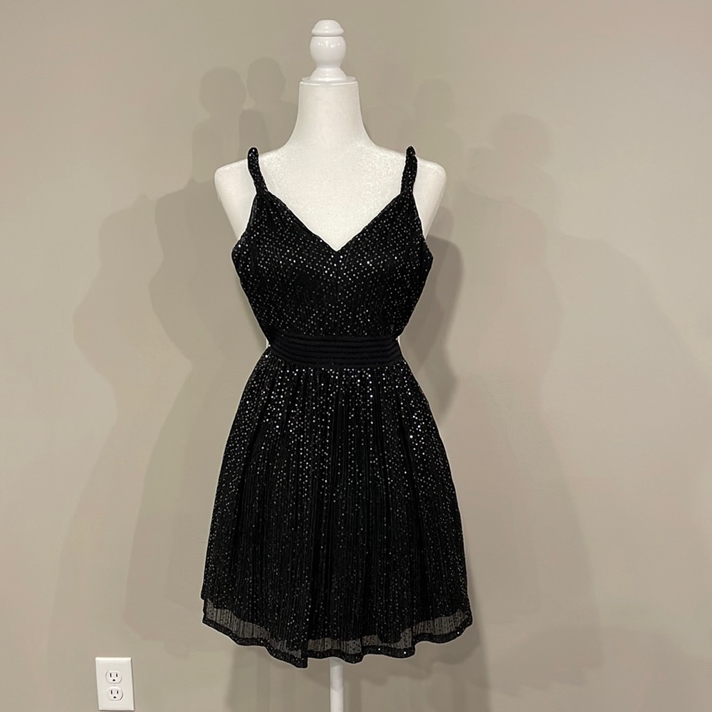 Beautiful black homecoming dress!